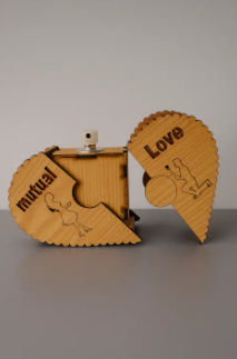 Heart‑Shaped Perfume Gift